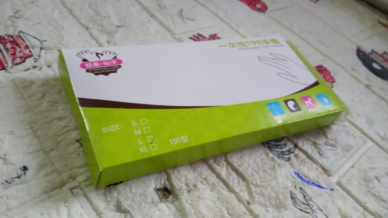 Large Size Plastic Transparent Disposable Clear Plastic Hand Gloves For Home Kitchen Hotels Hospitals Clinics Beauty Parlor Saloons (100 Pcs)