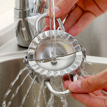 Stainless Steel Dumpling Maker Dough Cutter Pie Mold Tool.